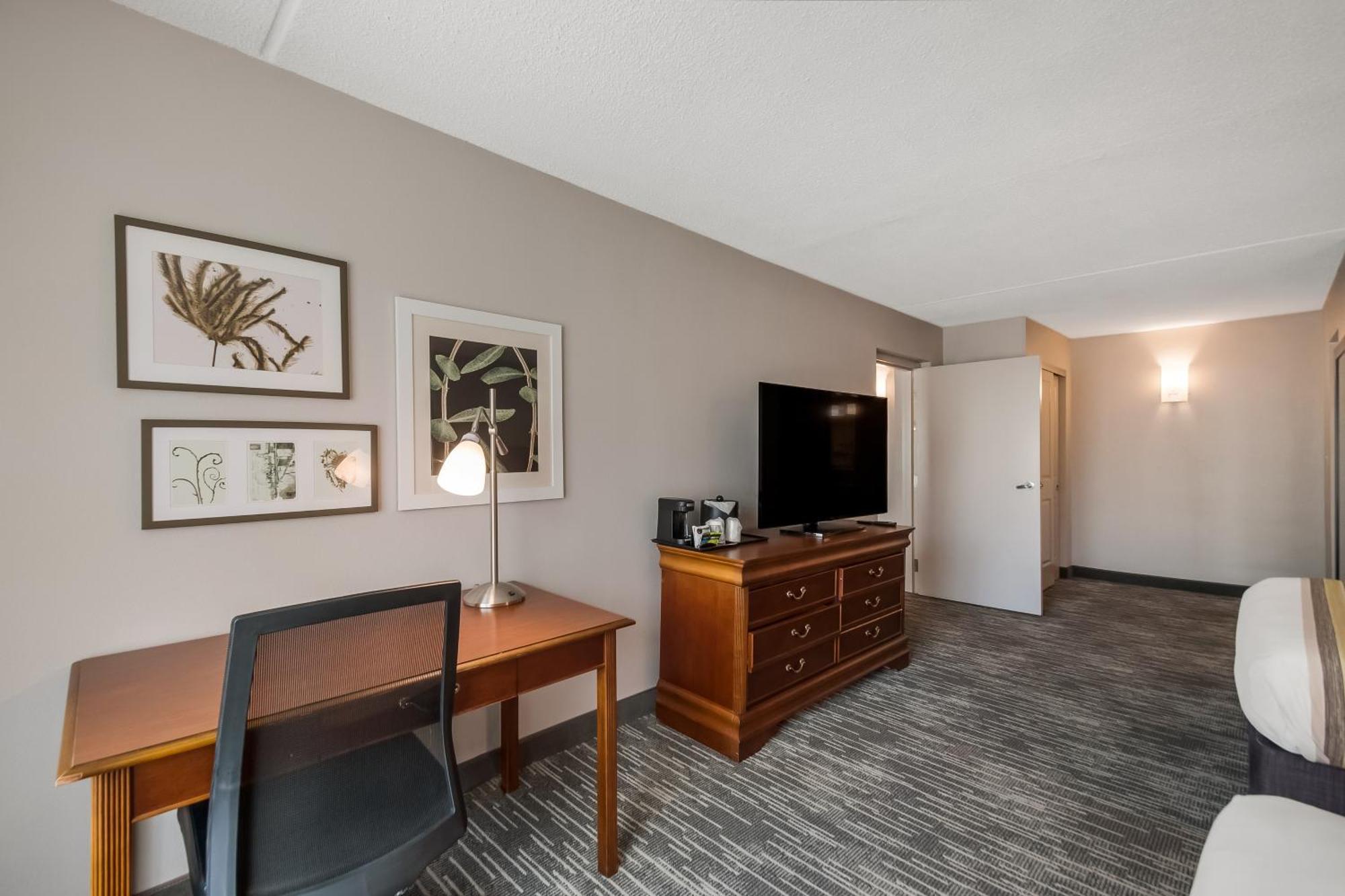 Country Inn & Suites By Radisson, Fredericksburg South I-95 , Va מראה חיצוני תמונה